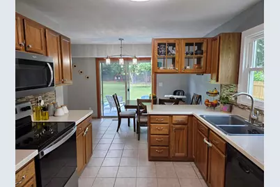 5574 Country Court, Roscoe, IL 61073 - Photo 6