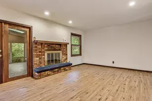 349 Sycamore, Machesney Park, IL 61115 - Photo 8