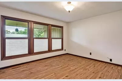 349 Sycamore, Machesney Park, IL 61115 - Photo 10