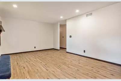 349 Sycamore, Machesney Park, IL 61115 - Photo 20