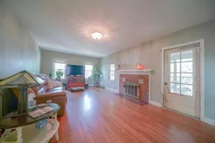 1205 W 6th, Rochelle, IL 61068 - Photo 8