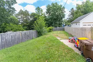 137 Summit St, Rockford, IL 61107 - Photo 16