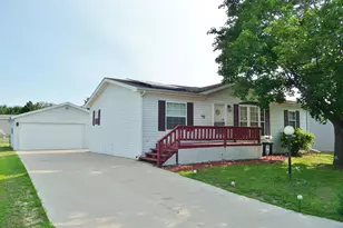 5509 Heartwood Ln, Roscoe, IL 61073 - Photo 2