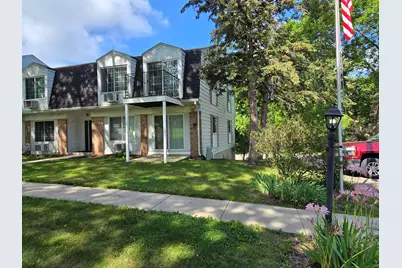 700 Kiwanis Drive, Freeport, IL 61032 - Photo 2