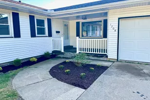1708 Green St, Peru, IL 61354 - Photo 2