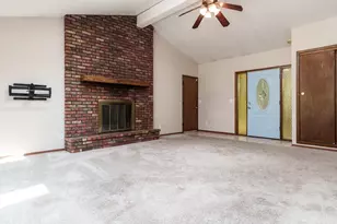 2938 Southbridge Rd, Rockford, IL 61114 - Photo 4