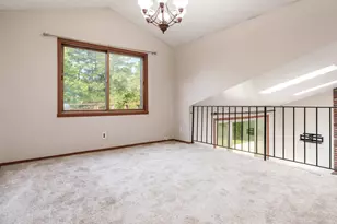 2938 Southbridge Rd, Rockford, IL 61114 - Photo 6