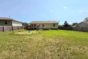 632 Larnell Ln, Rockford, IL 61101 - Photo 18