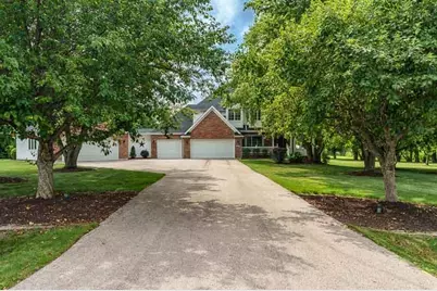 9850 Ridge Way, Rockford, IL 61107 - Photo 2