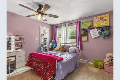 1071 Arapaho Drive, Freeport, IL 61032 - Photo 12