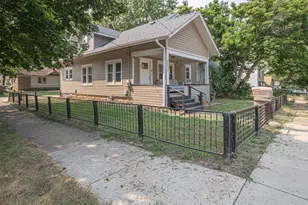 402 Alliance Ave, Rockford, IL 61101 - Photo 2