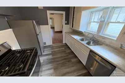 1119 17th Street, Rockford, IL 61104 - Photo 10