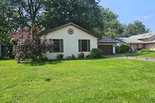 1013 Arnold Ave, Rockford, IL 61108 - Photo 2