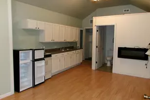 921 1st St, Lasalle, IL 61301 - Photo 2