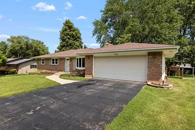 2838 Panorama Drive, Rockford, IL 61109 - Photo 2