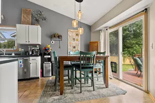 10971 Dixon Pines Cir, Machesney Park, IL 61115 - Photo 6