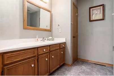 4996 Zenith Parkway, Machesney Park, IL 61115 - Photo 8