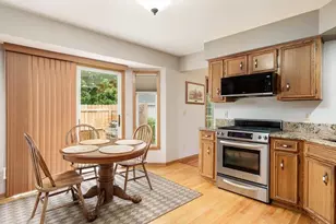 4996 Zenith Pkwy, Machesney Park, IL 61115 - Photo 12