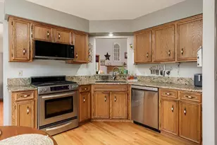4996 Zenith Pkwy, Machesney Park, IL 61115 - Photo 14