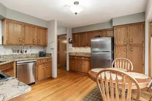 4996 Zenith Pkwy, Machesney Park, IL 61115 - Photo 10