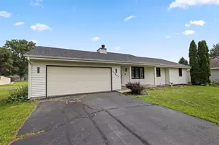11321 Debussey Dr, Machesney Park, IL 61115 - Photo 2