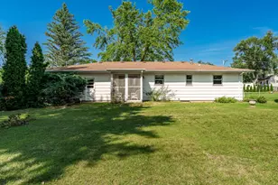416 Kile Dr, Rockton, IL 61072 - Photo 6