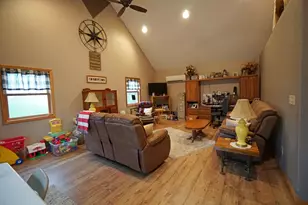 9002 E Center Rd, Stockton, IL 61085 - Photo 24
