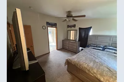 2221 Iris Avenue, Belvidere, IL 61008 - Photo 8
