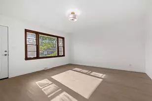 3016 Oriental Ct, Rockford, IL 61109 - Photo 2