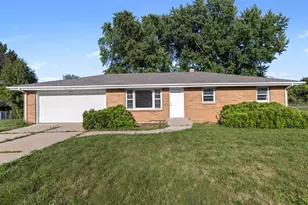 3016 Oriental Ct, Rockford, IL 61109 - Photo 1