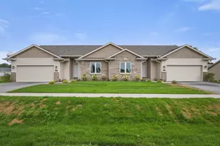 311 E Pershing St, Stillman Valley, IL 61084 - Photo 2