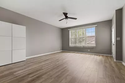 7586 Blairmore Dr, Rockford, IL 61107 - Photo 4