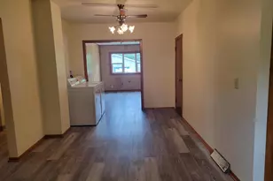 2701 18th St, Rockford, IL 61109 - Photo 8