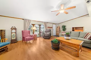 8511 Fig Tree Ln, Roscoe, IL 61073 - Photo 6