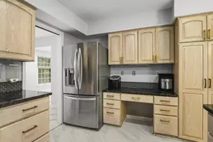 1718 Jacoby Pl, Rockford, IL 61107 - Photo 18