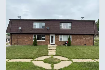 1020 9th Street, Harvard, IL 60033 - Photo 1