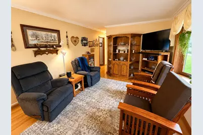 6007 Hollis Avenue, Loves Park, IL 61111 - Photo 4