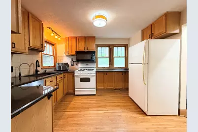 1304 Brownwood Drive, Rockford, IL 61107 - Photo 10