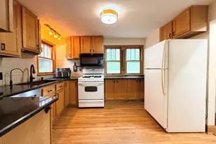 1304 Brownwood Dr, Rockford, IL 61107 - Photo 10