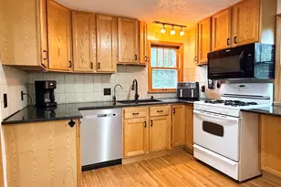 1304 Brownwood Dr, Rockford, IL 61107 - Photo 12