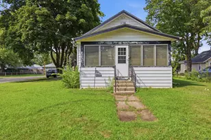 502 Barnum Rd, Rockford, IL 61109 - Photo 1