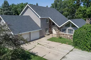20775 Hickory Hills Rd, Sterling, IL 61081 - Photo 2