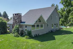 20775 Hickory Hills Rd, Sterling, IL 61081 - Photo 4