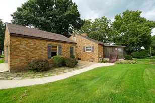 607 Hudson St, Stockton, IL 61085 - Photo 40