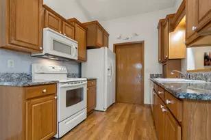 248 Nelson Pkwy, Cherry Valley, IL 61016 - Photo 6