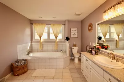 826 Roscoe Avenue, South Beloit, IL 61080 - Photo 20