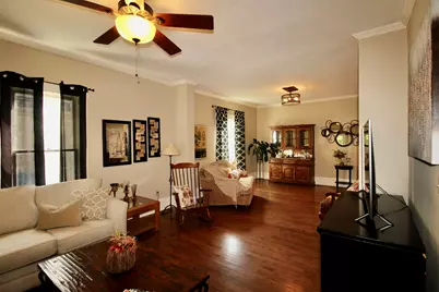 826 Roscoe Avenue, South Beloit, IL 61080 - Photo 8