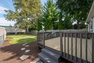 539 Central Ave, Genoa, IL 60135 - Photo 4