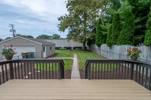 539 Central Ave, Genoa, IL 60135 - Photo 34