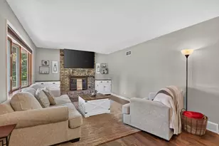 6816 Stardust Trail, Roscoe, IL 61073 - Photo 6
